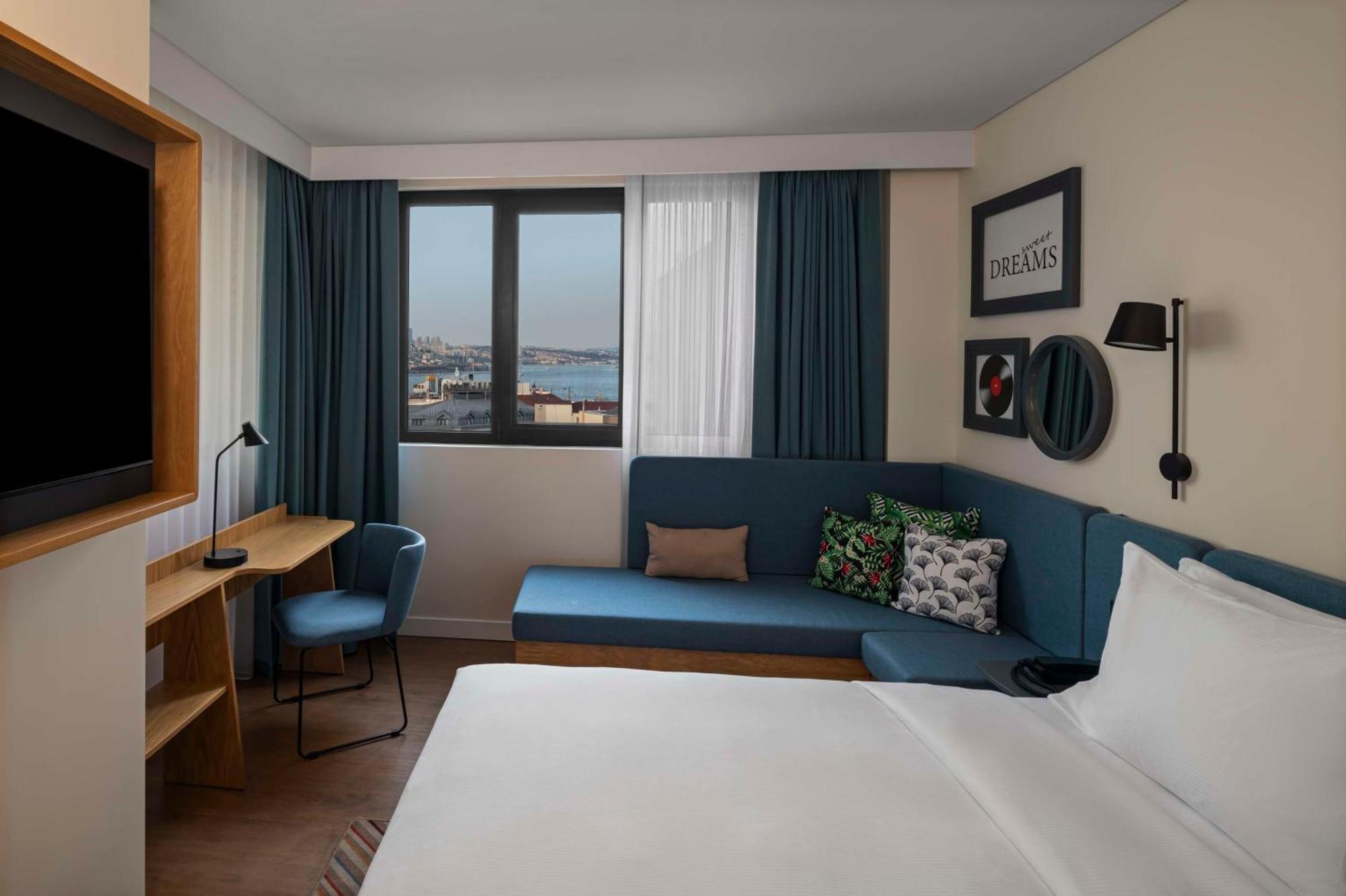 Отель Hampton By Hilton Istanbul Sirkeci Экстерьер фото