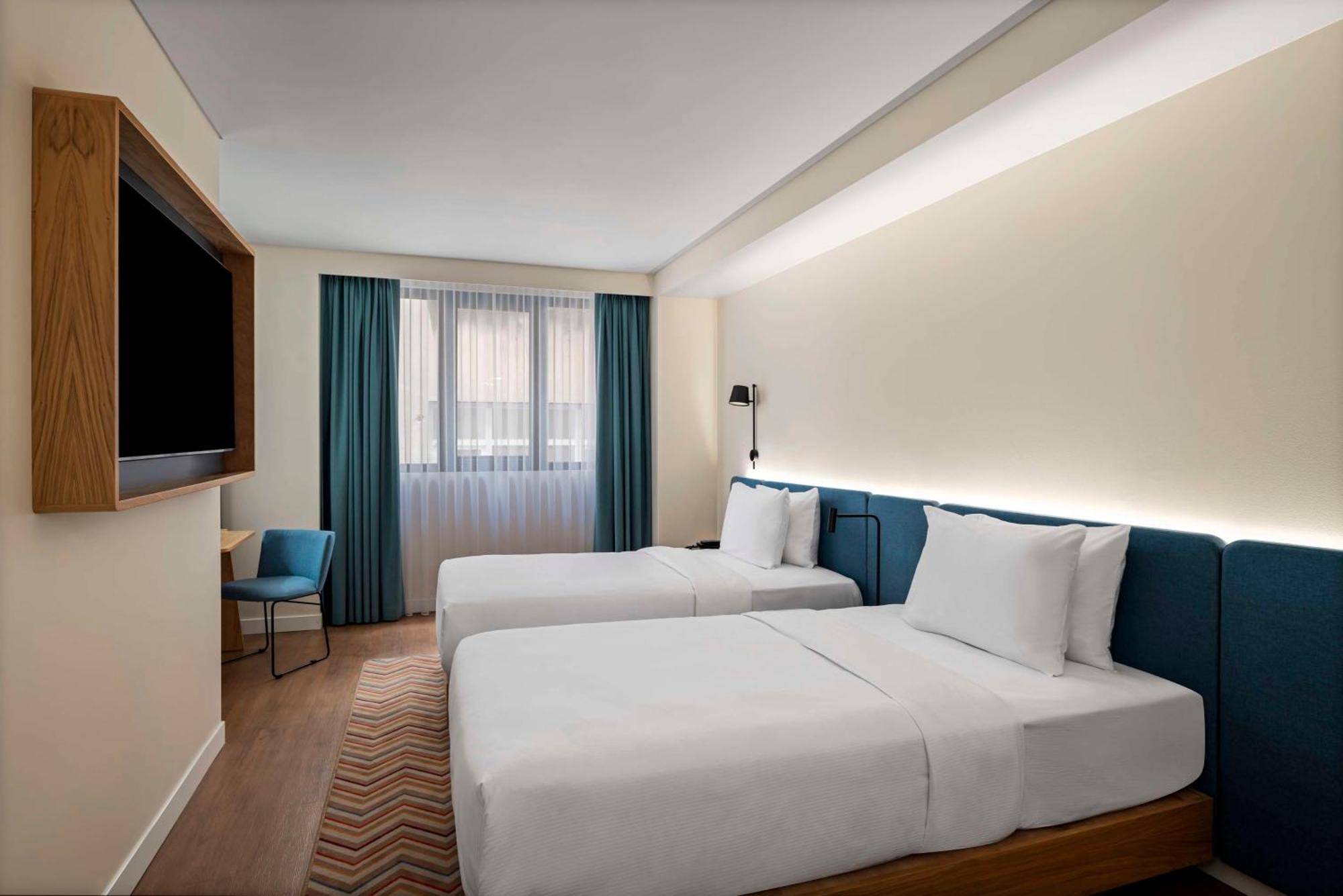 Отель Hampton By Hilton Istanbul Sirkeci Экстерьер фото