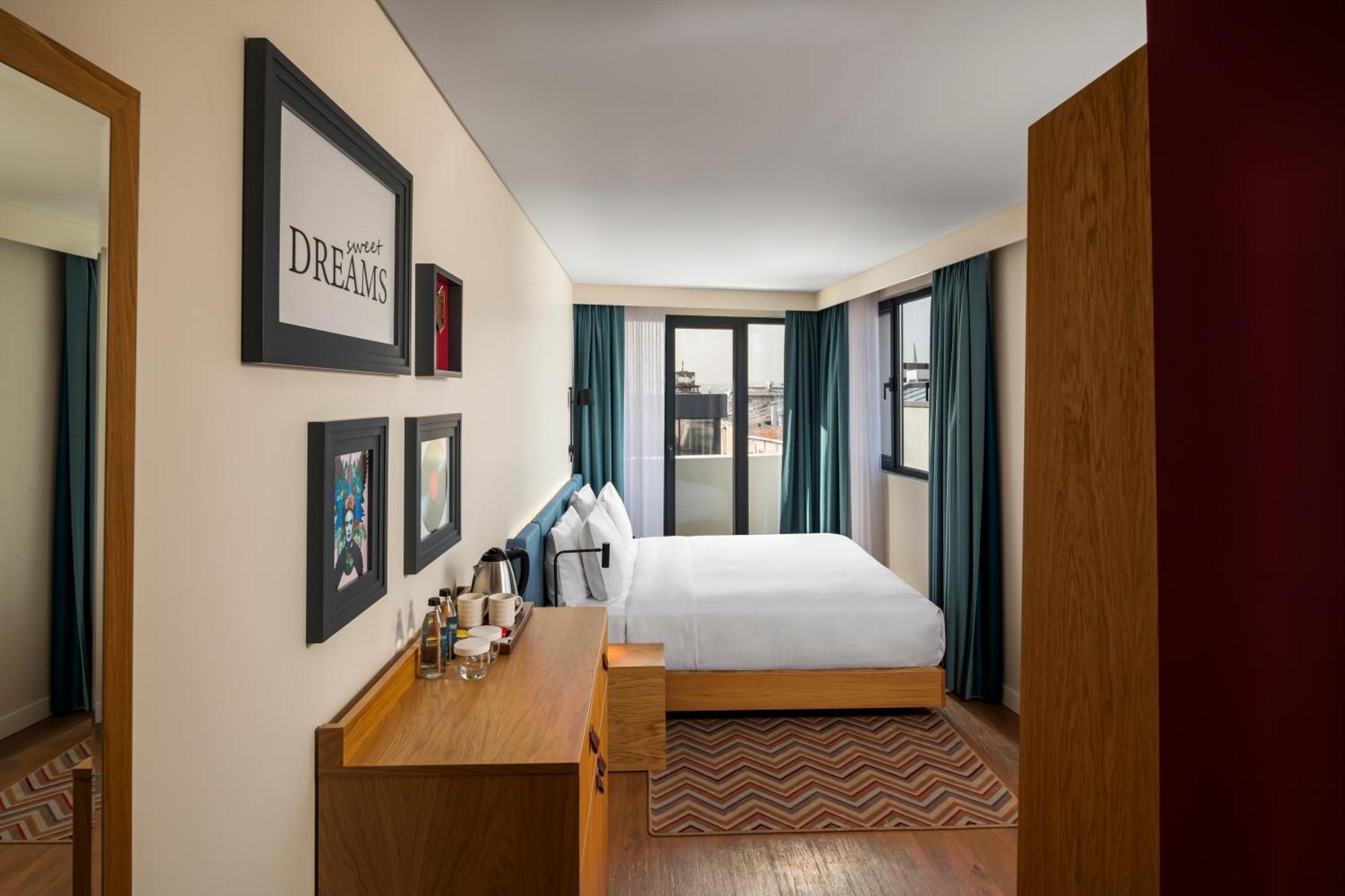 Отель Hampton By Hilton Istanbul Sirkeci Экстерьер фото